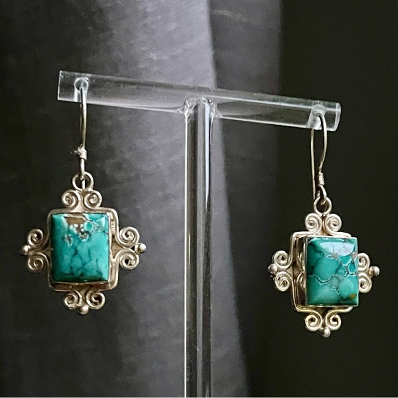 SAJEN | 925 Sterling Silver Semi-Precious Chrysoprase Gemstone Drop Earrings - Picture 6 of 7